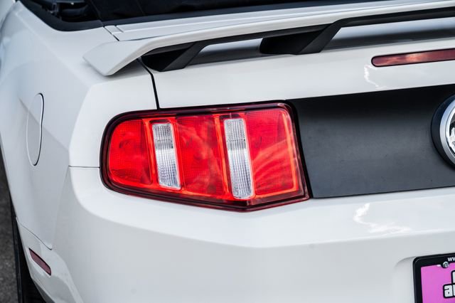 Used 2012 Ford Mustang GT Premium w/ Electronics Pkg RWD image 44