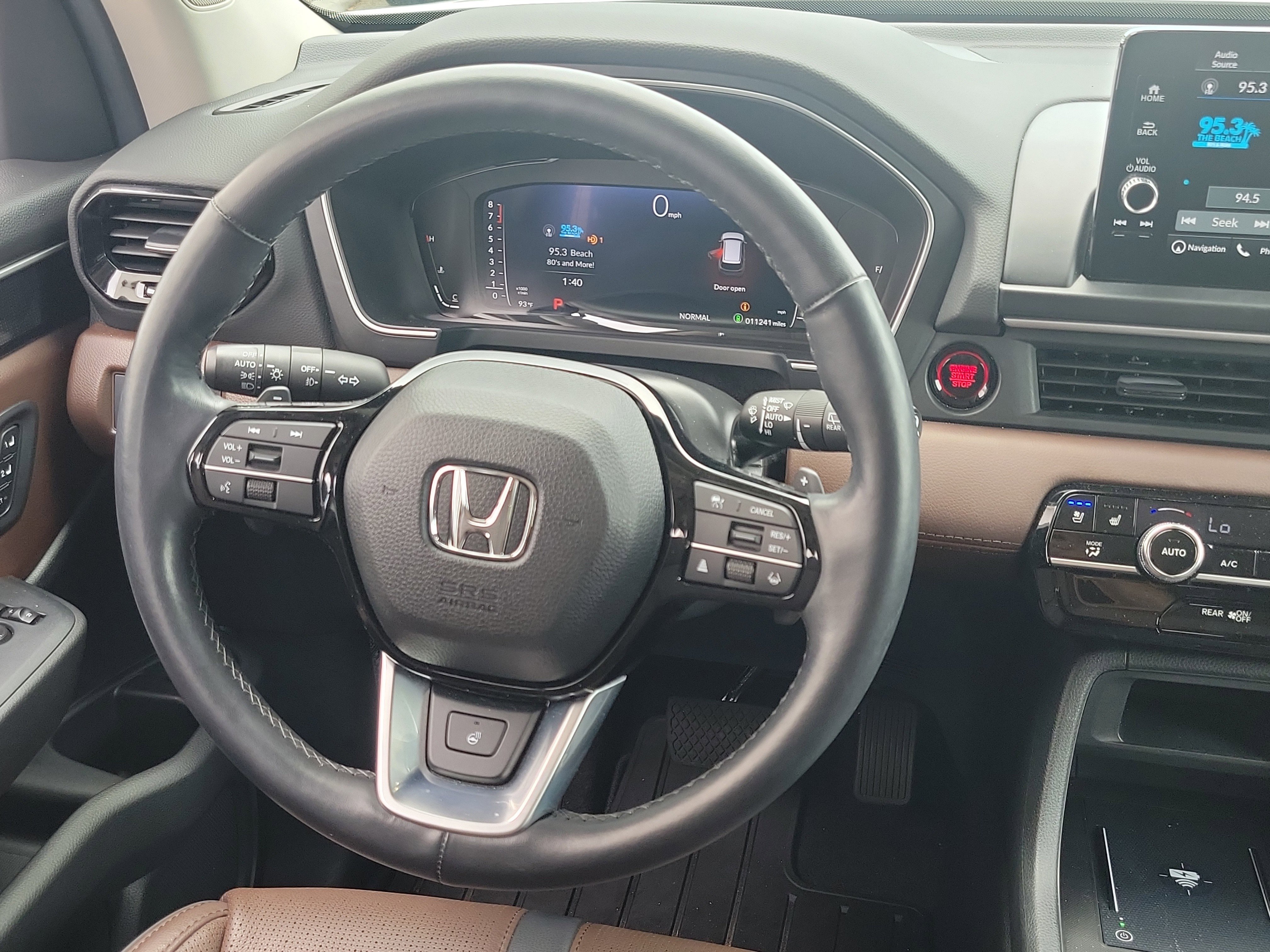 Certified 2025 Honda Pilot Elite image 21