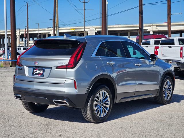 Used 2024 Cadillac XT4 Premium Luxury image 7