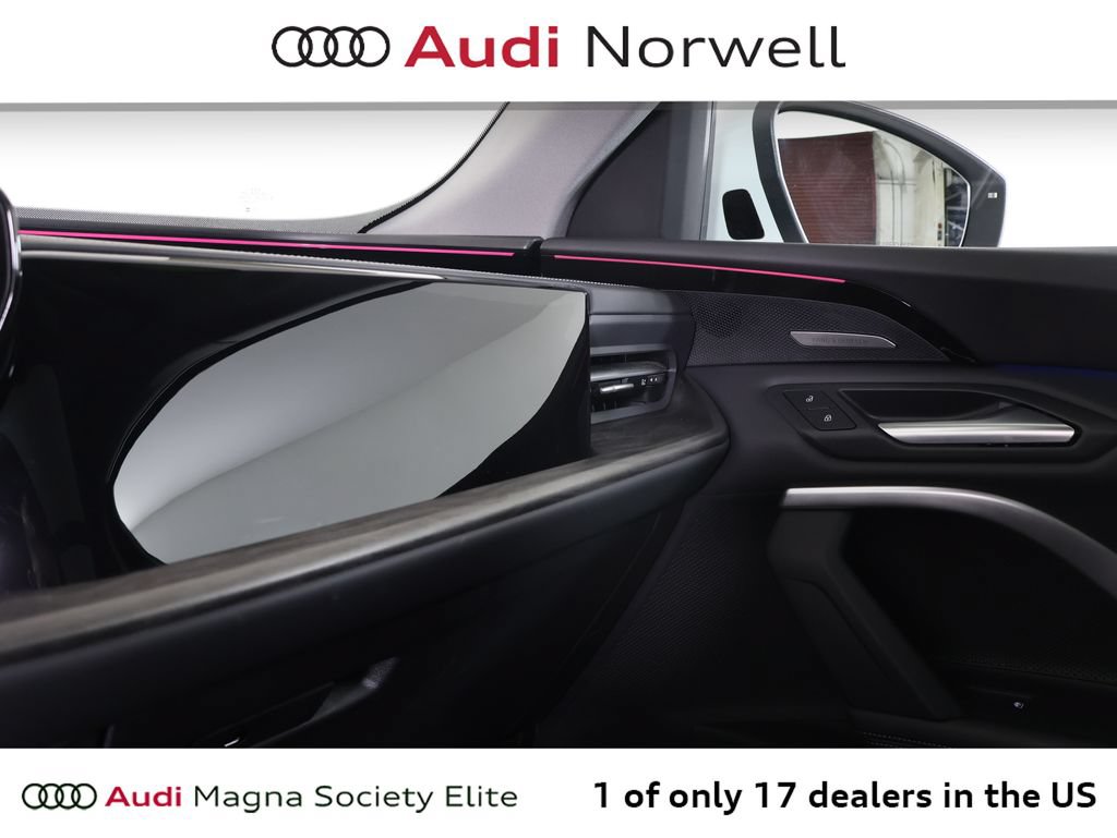 Certified 2025 Audi Q5 Premium w/ Premium Plus AWD/4WD image 8