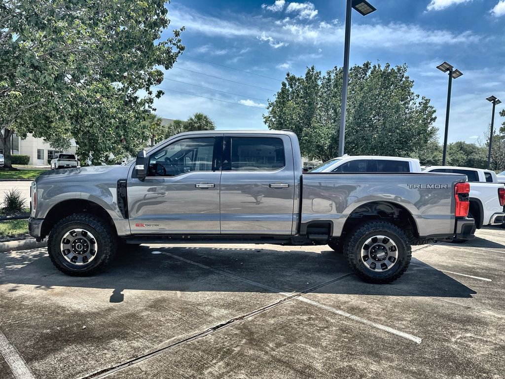 Used 2024 Ford F250 Lariat w/ Tremor Off-Road Package AWD/4WD image 2