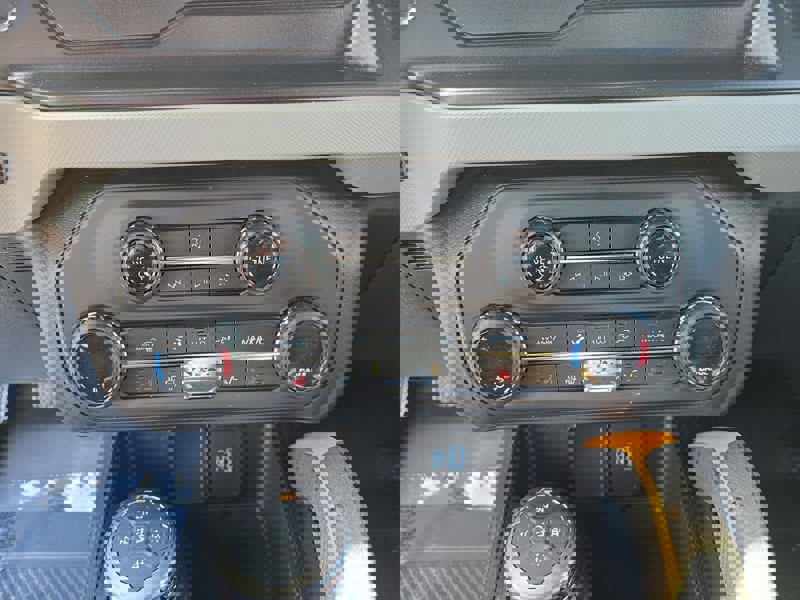 Used 2021 Ford Bronco Badlands image 21