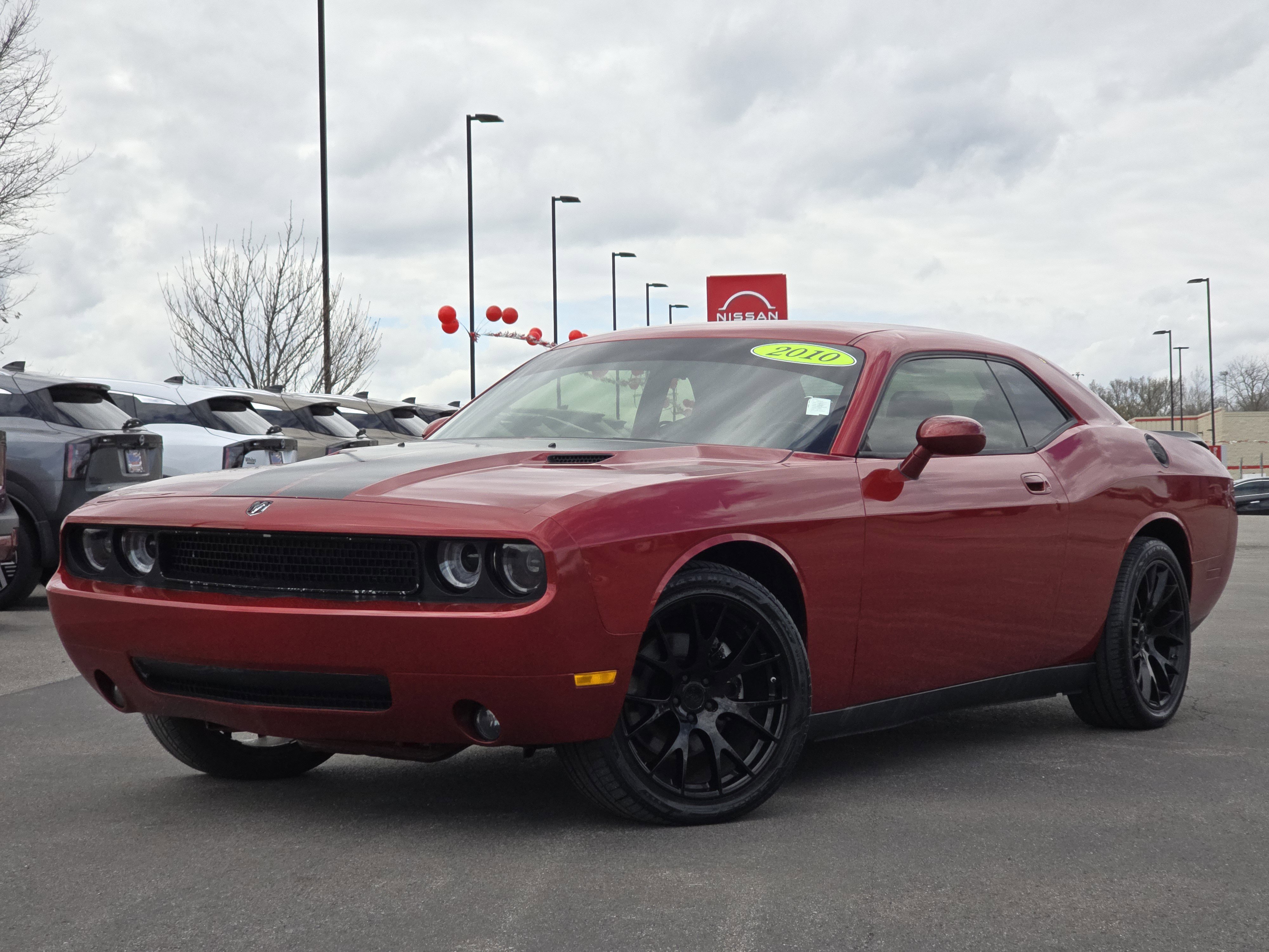 Used 2010 Dodge Challenger R/T image 1