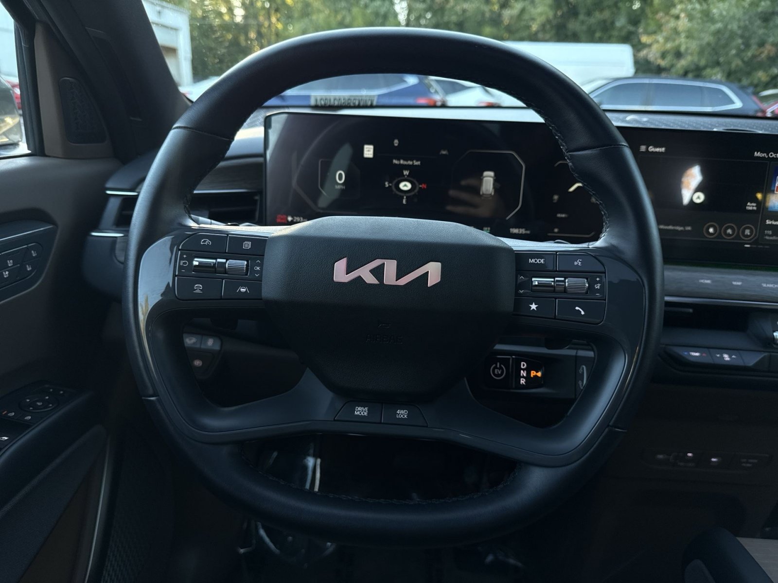 Used 2024 Kia EV9 Land AWD/4WD image 28