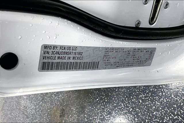 Used 2024 Jeep Compass Latitude image 19