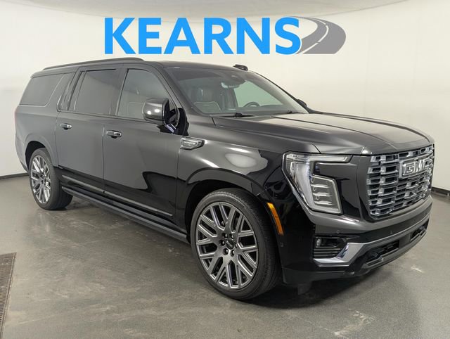 Used 2025 GMC Yukon XL Denali Ultimate AWD/4WD image 1