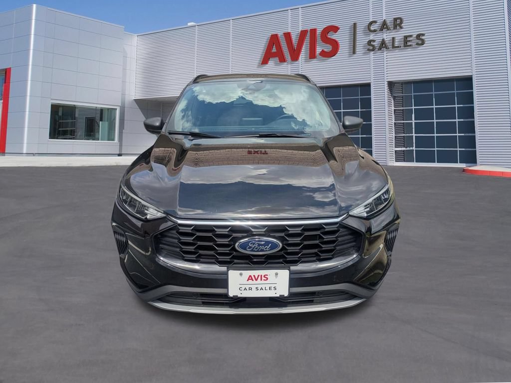 Used 2025 Ford Escape ST-Line AWD/4WD image 2