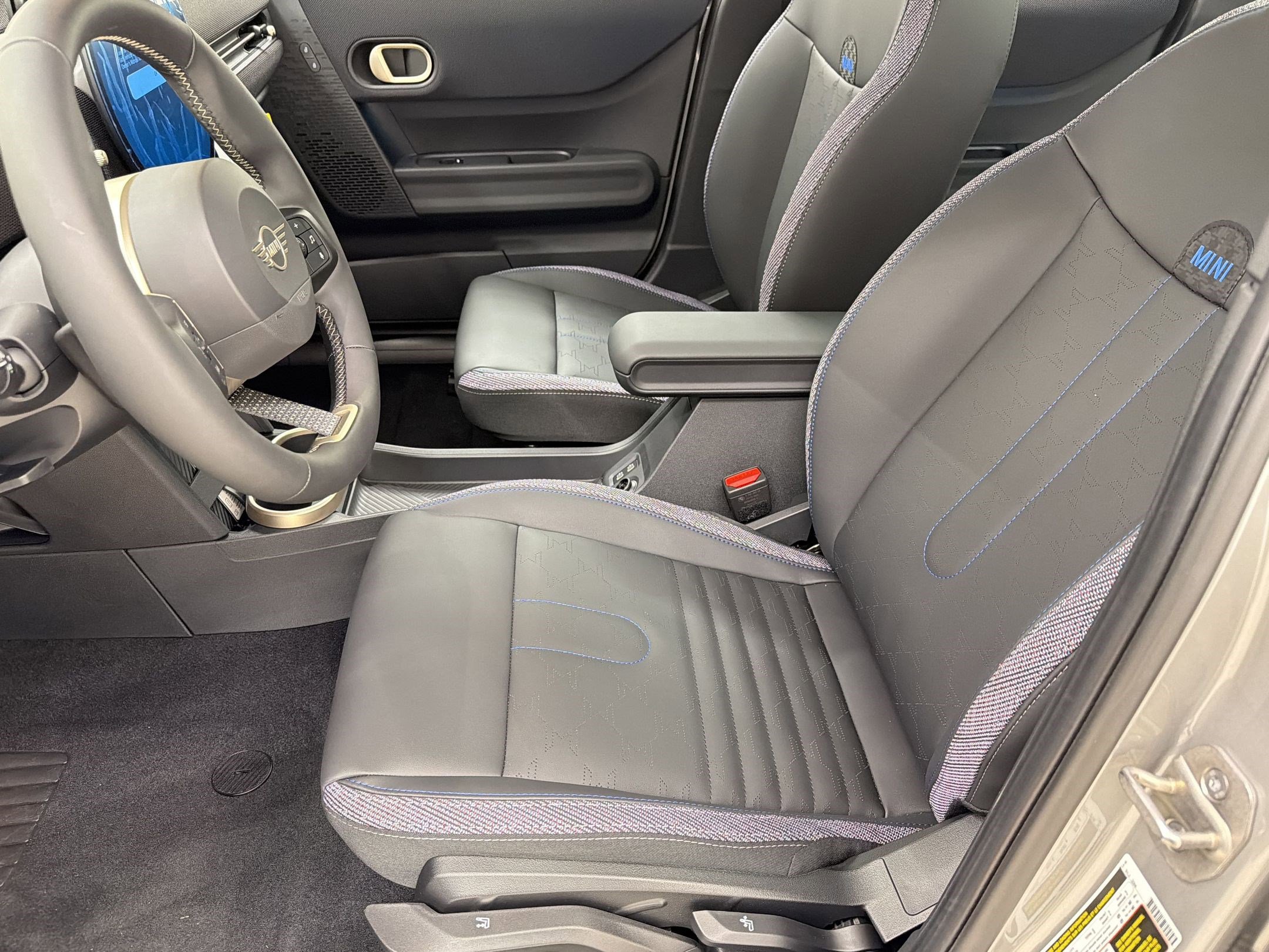 New 2026 MINI Cooper 4-Door Hardtop image 5