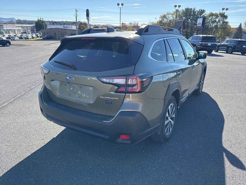 Certified 2025 Subaru Outback Premium image 5