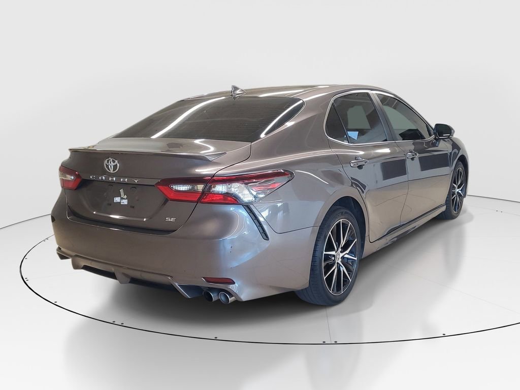 Used 2022 Toyota Camry SE image 7