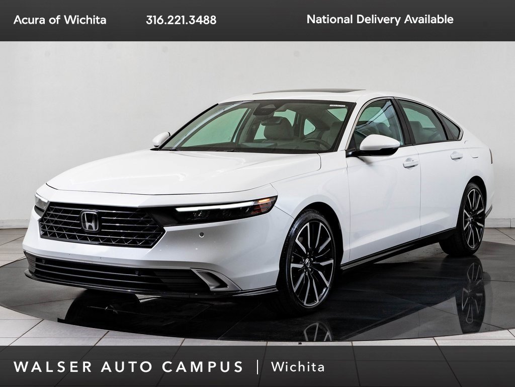 Used 2025 Honda Accord Touring image 1