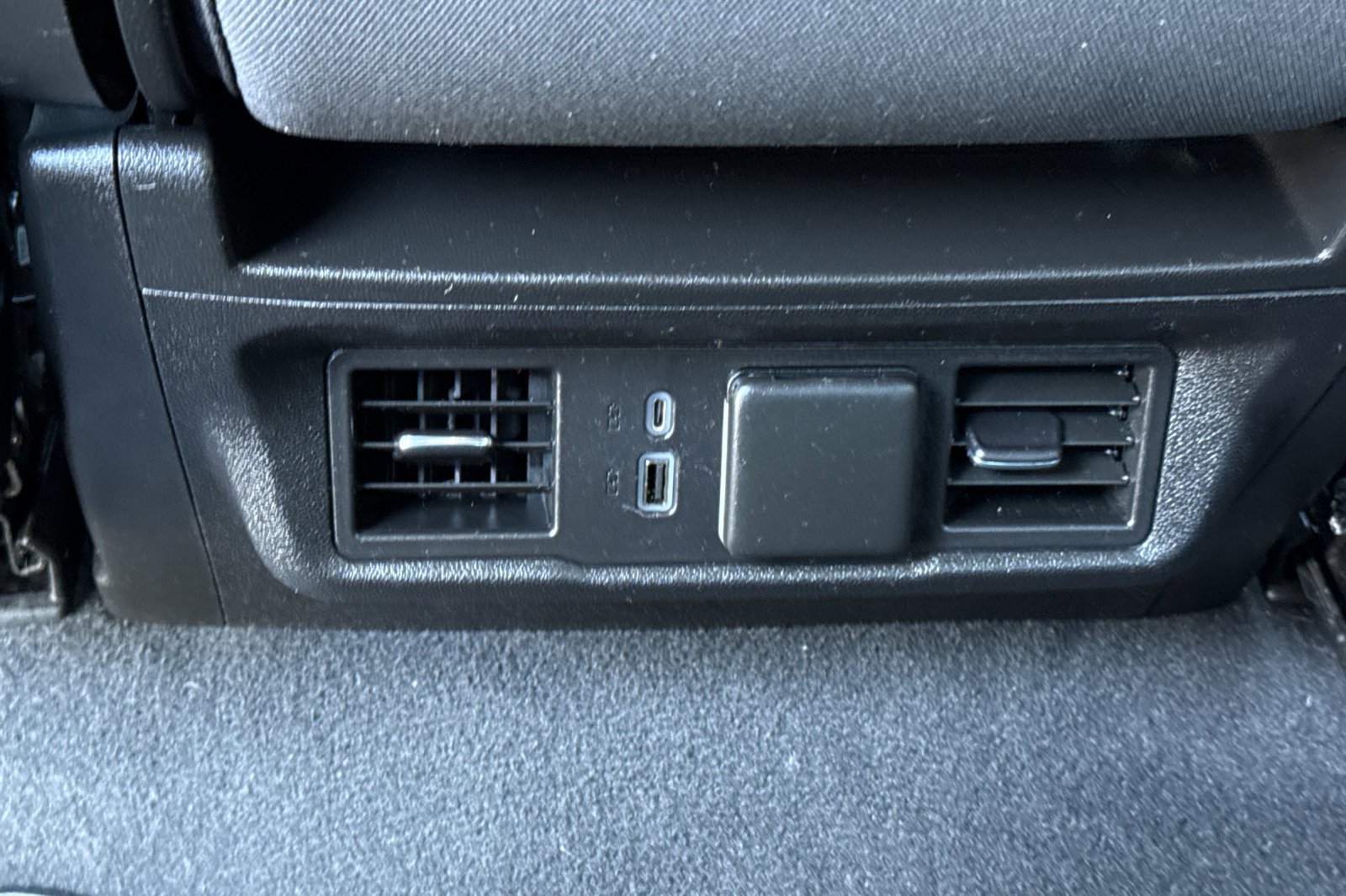 Used 2022 GMC Sierra 1500 SLE image 16