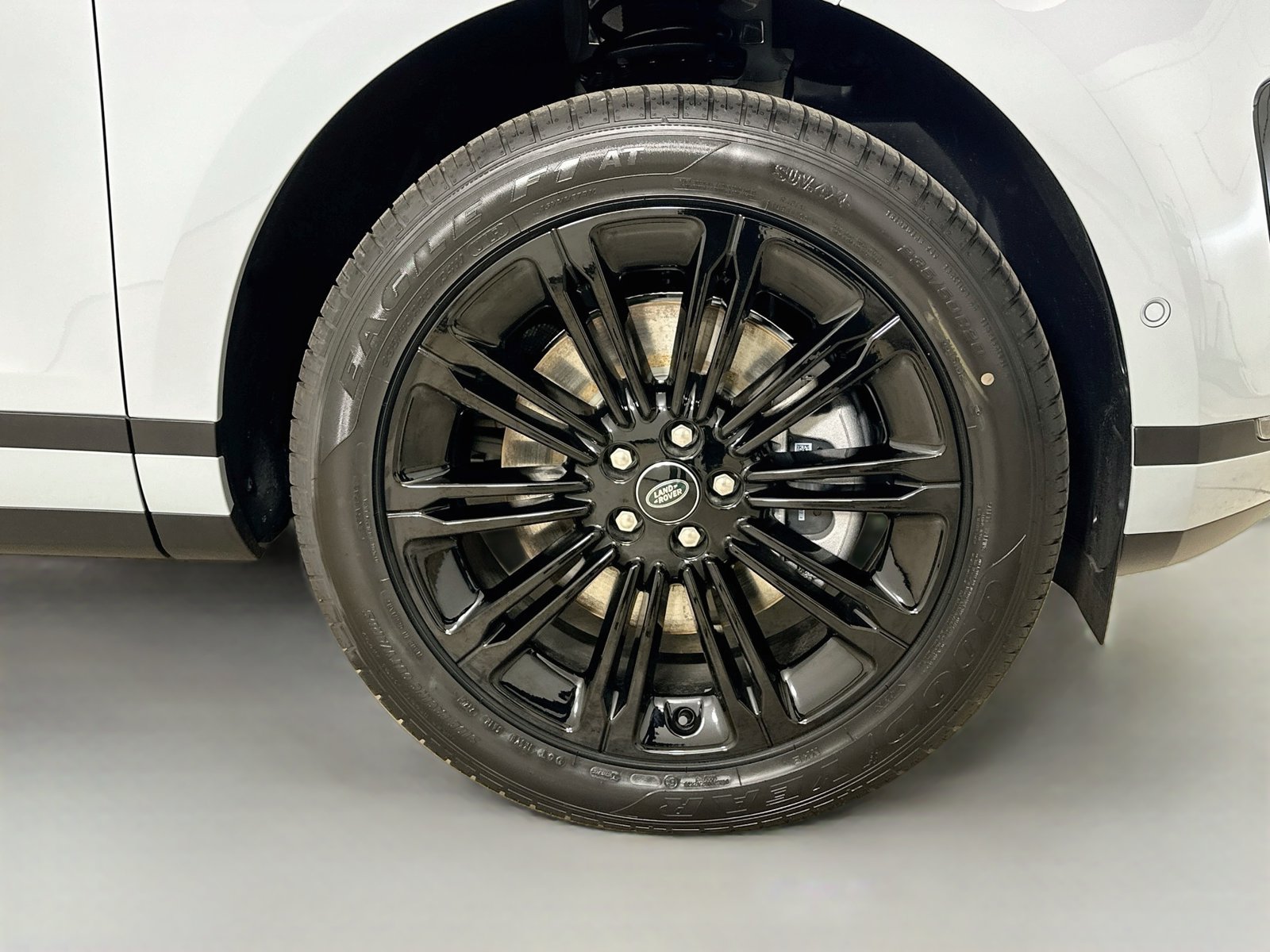 New 2026 Land Rover Range Rover Evoque S AWD/4WD image 10