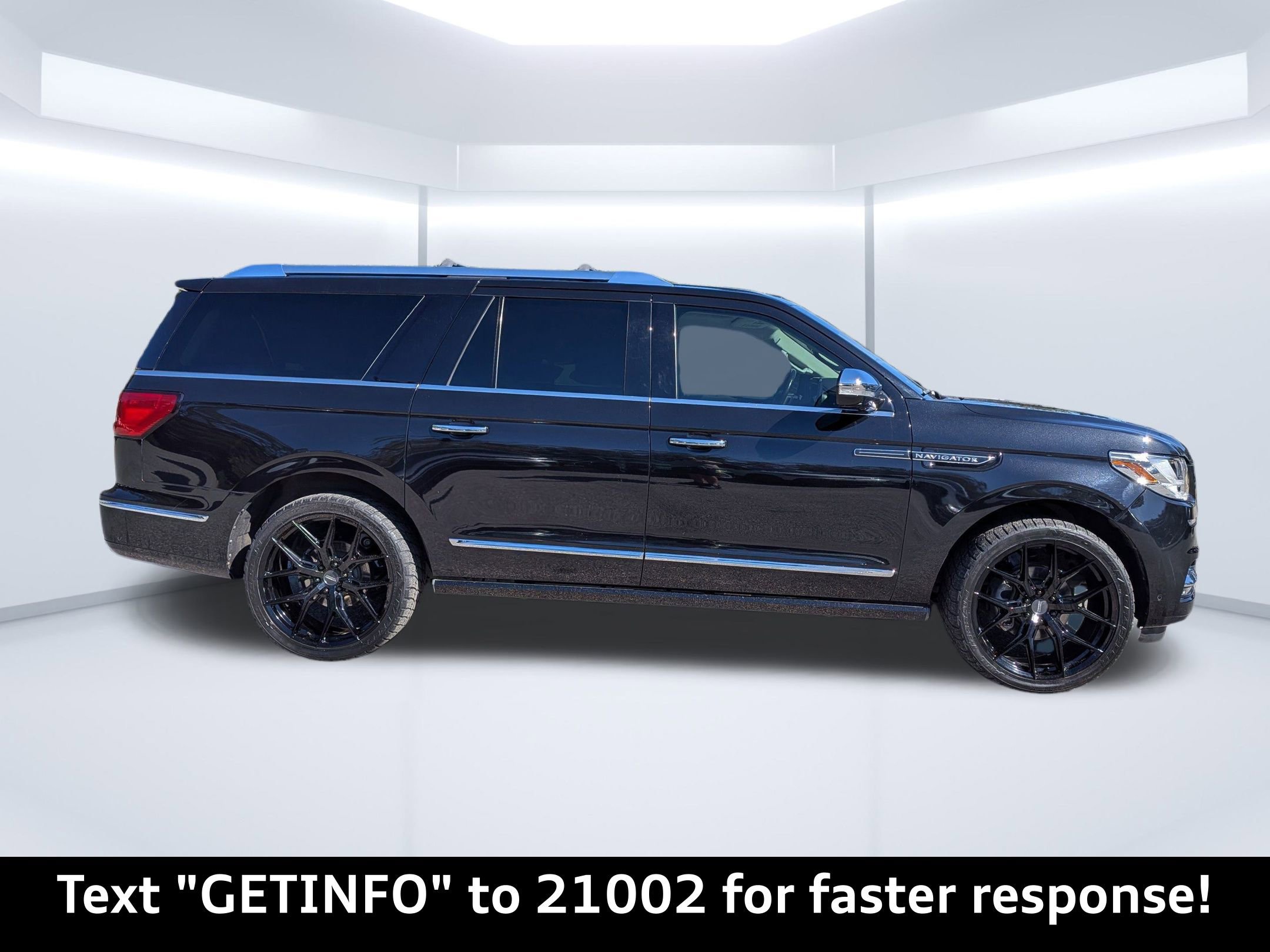 Used 2019 Lincoln Navigator L Black Label w/ Cargo Package image 2