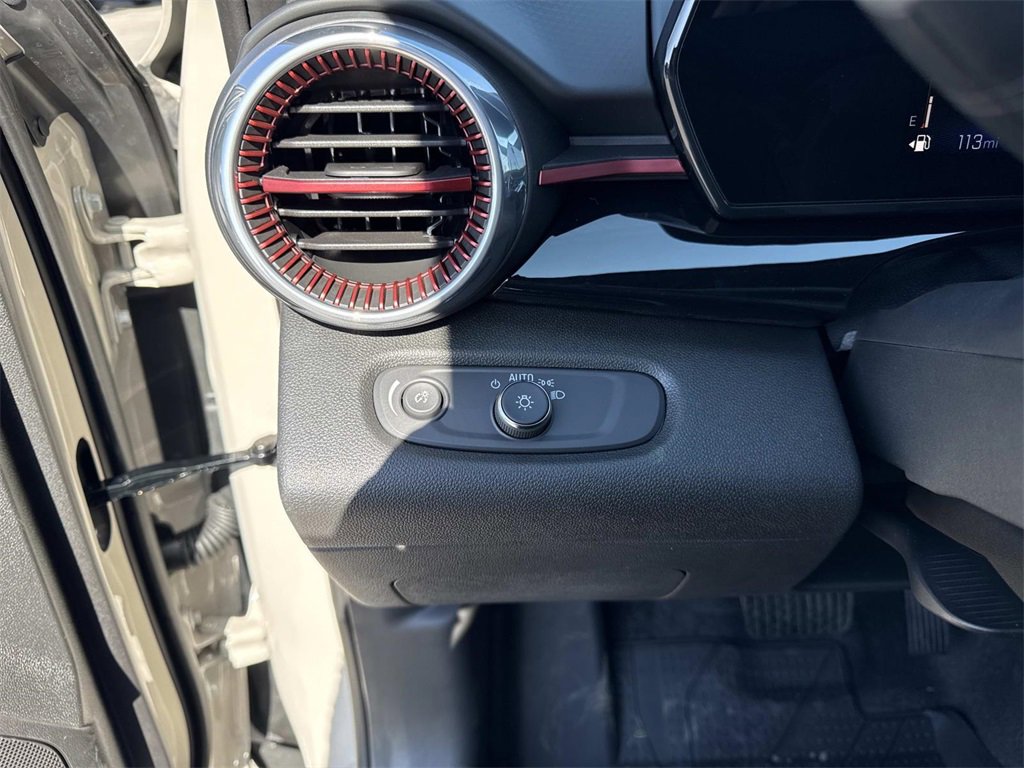 New 2026 Chevrolet Trax RS w/ Driver Confidence Package image 13