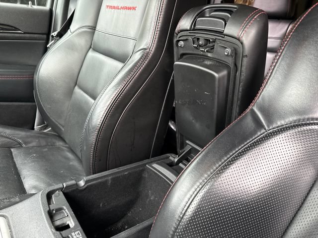 Used 2020 Jeep Grand Cherokee Trailhawk w/ Trailhawk Luxury Group AWD/4WD image 20
