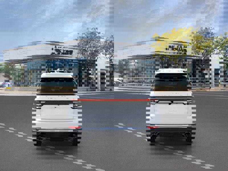 New 2026 Lincoln Aviator AWD image 5