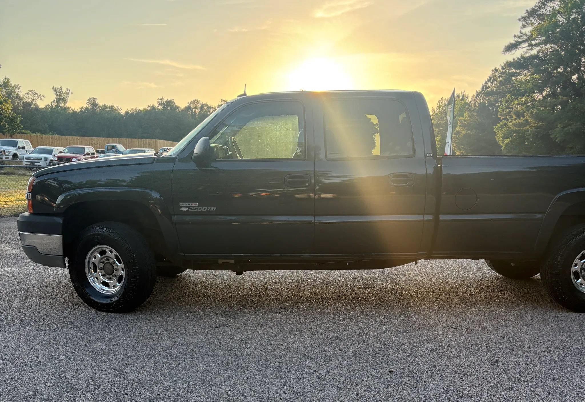 Used 2003 Chevrolet Silverado 2500 LT w/ Skid Plate Package AWD/4WD image 3