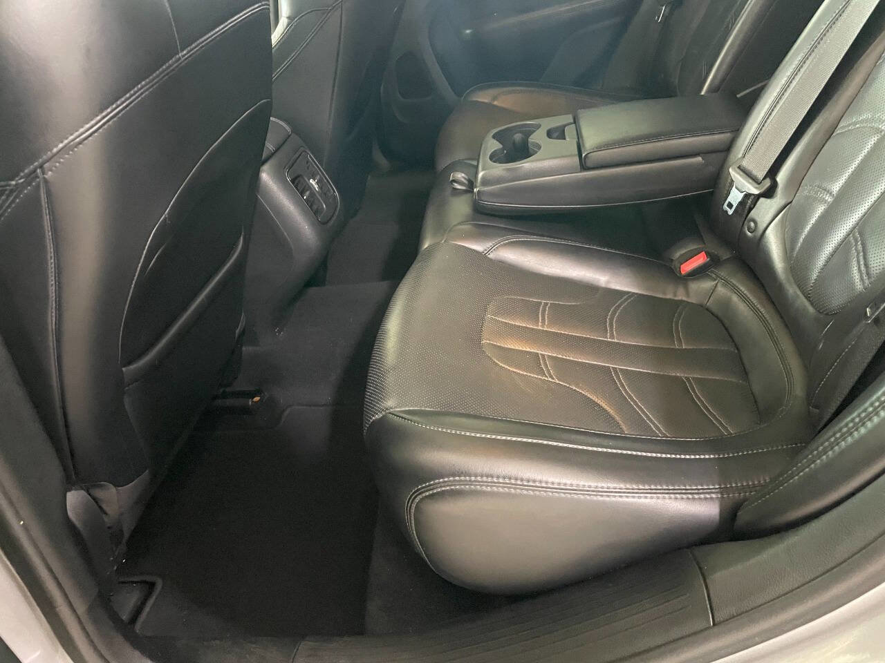 Used 2015 Chrysler 200 S w/ Navigation & Sound Group I image 18