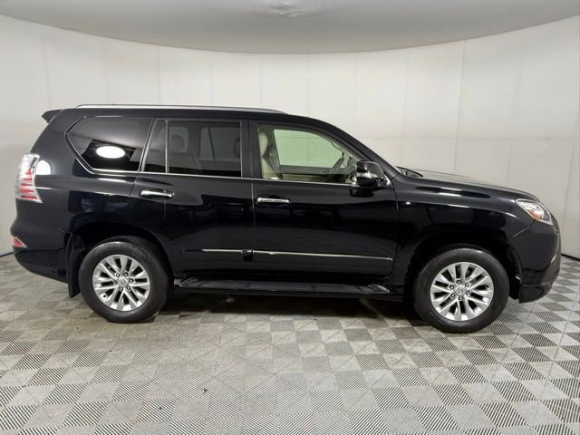 Used 2018 Lexus GX 460 Premium w/ Premium Package AWD/4WD image 9