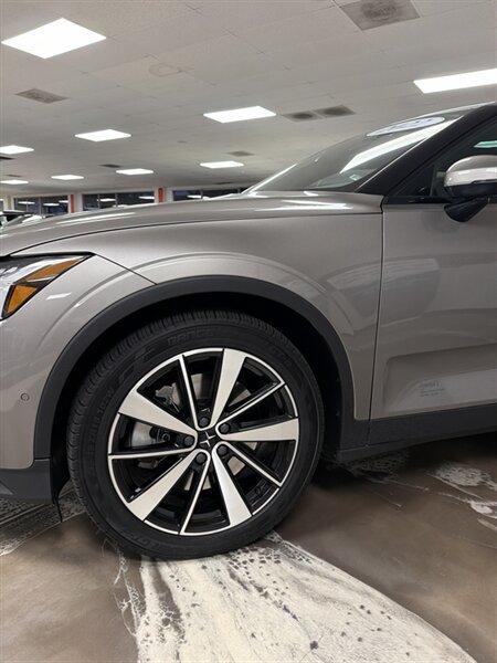 Used 2022 Polestar Polestar 2 w/ Plus Package AWD/4WD image 5