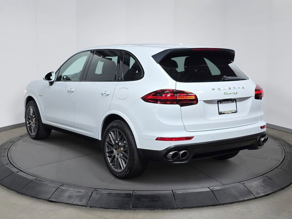 Used 2017 Porsche Cayenne S Platinum AWD/4WD image 3