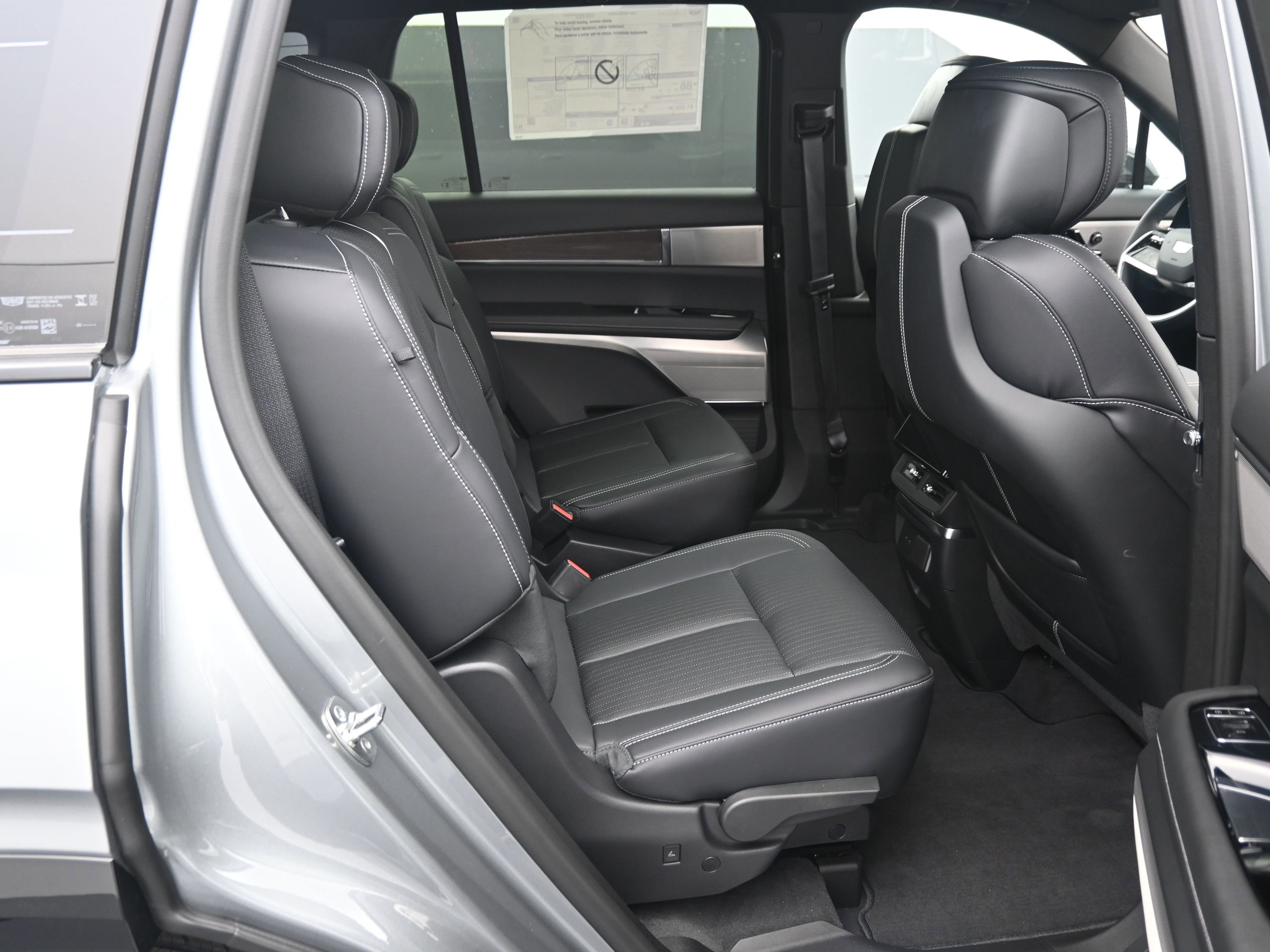 New 2026 Cadillac Vistiq Luxury image 12