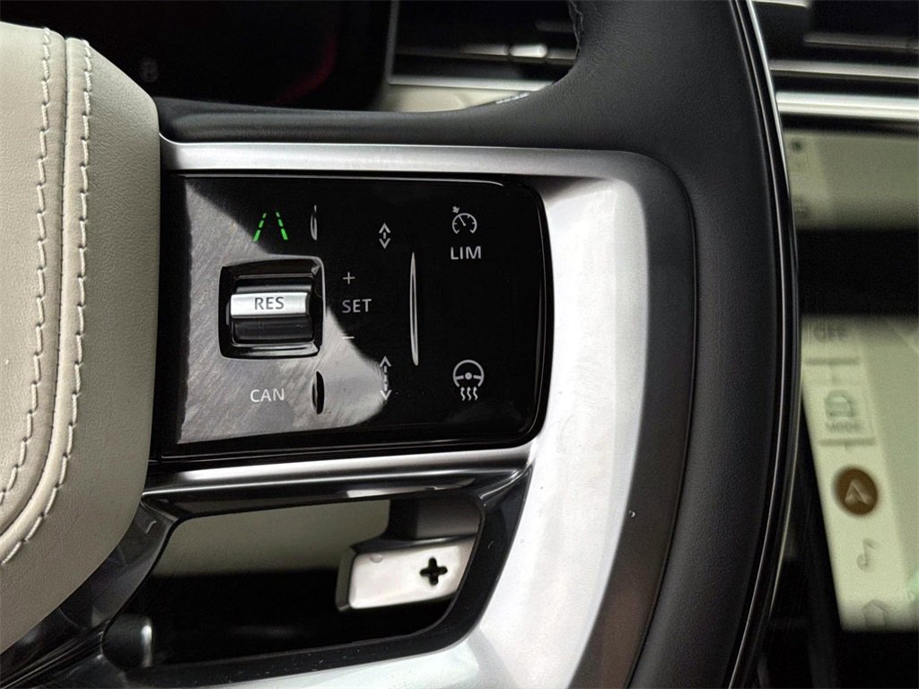 New 2026 Land Rover Range Rover Long Wheelbase SE image 30