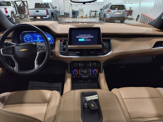 Used 2023 Chevrolet Suburban Premier AWD/4WD image 9