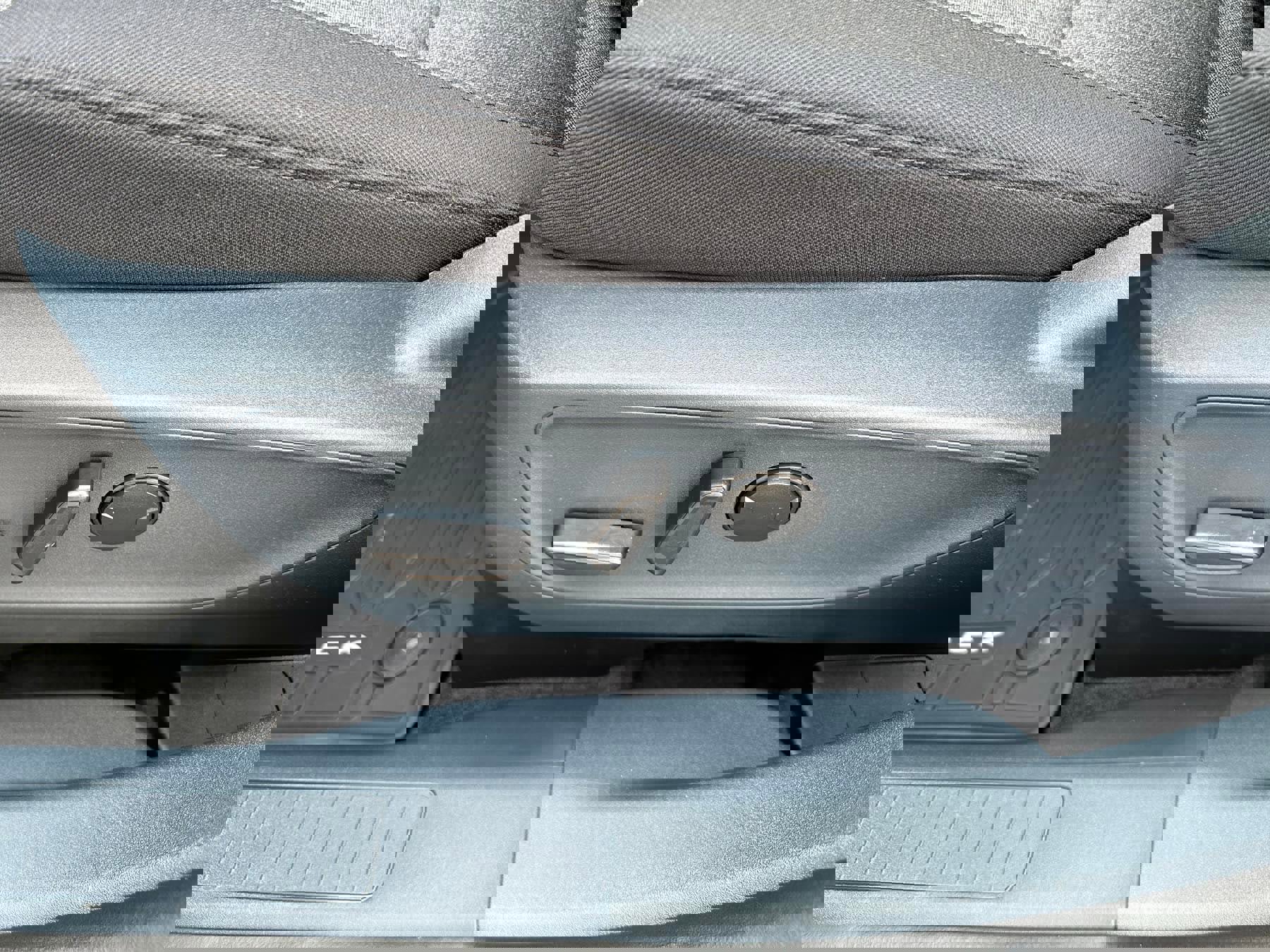 New 2025 Ford Maverick XLT w/ XLT Luxury Package image 32