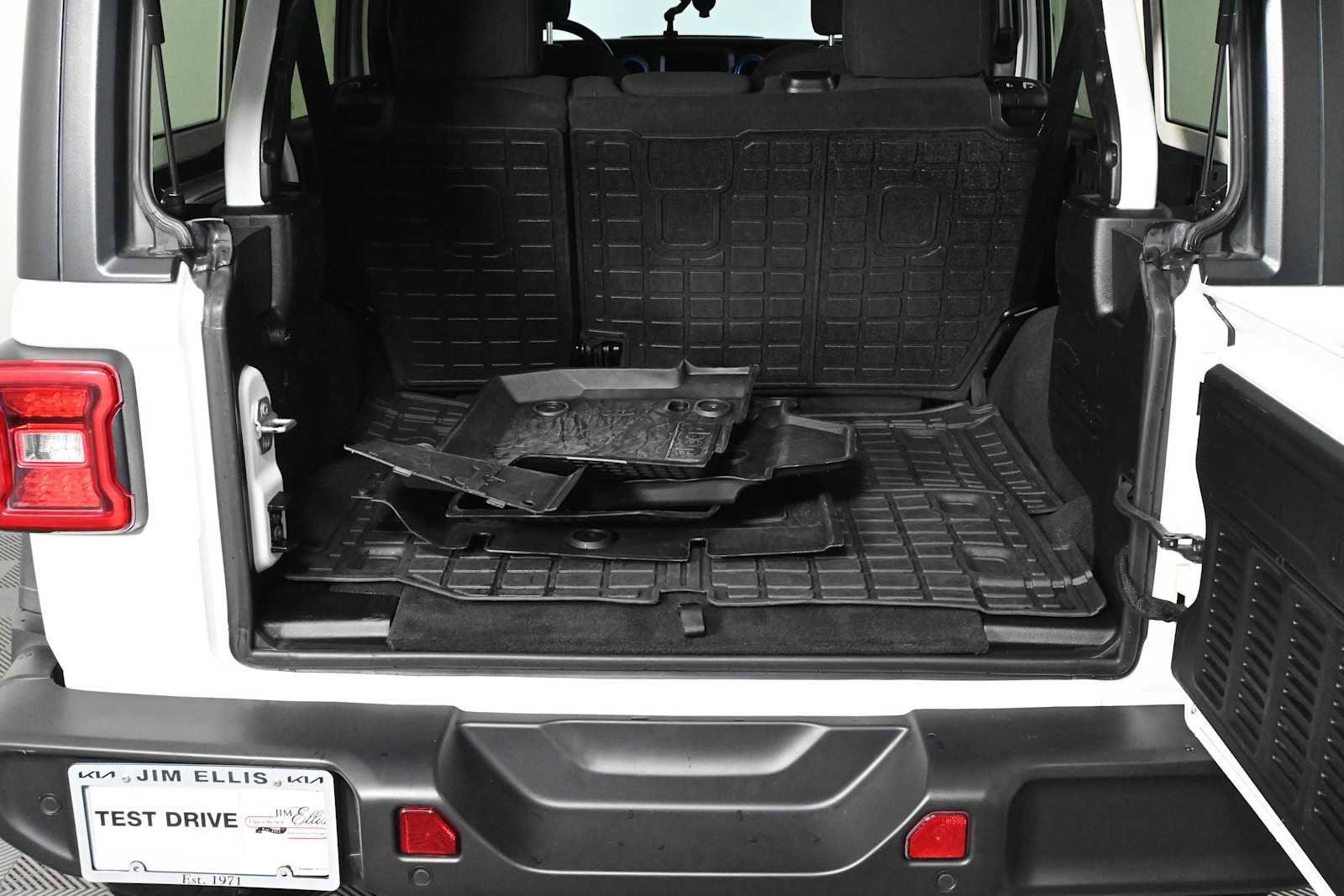 Used 2020 Jeep Wrangler Unlimited Sport AWD/4WD image 7