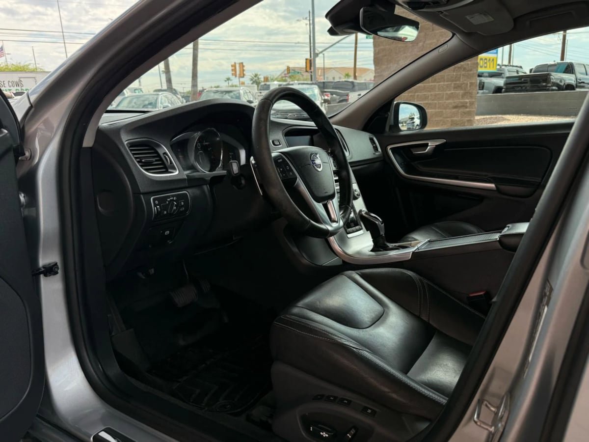 Used 2017 Volvo S60 T5 Dynamic w/ Vision Package FWD image 38