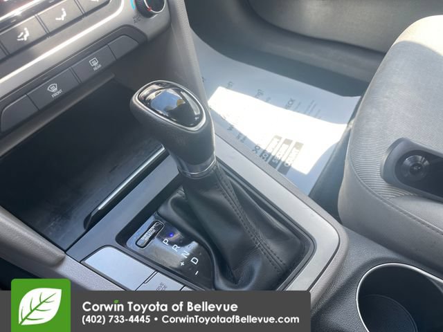 Used 2017 Hyundai Elantra SE FWD image 13