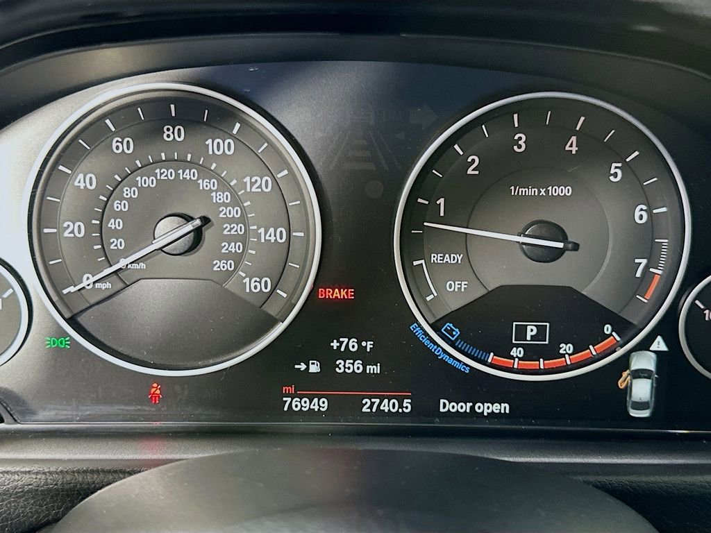 Used 2016 BMW 320i Sedan RWD image 12