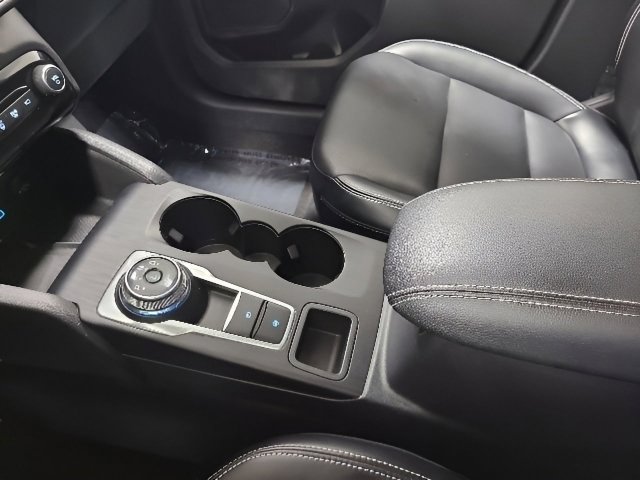 Used 2023 Ford Escape Platinum AWD/4WD image 32