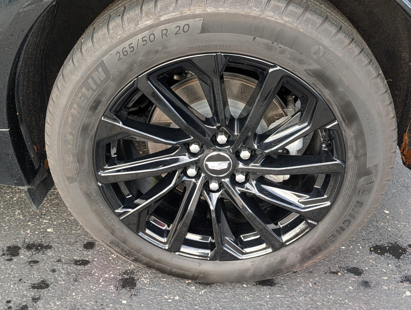 Used 2024 Cadillac Lyriq Sport AWD/4WD image 24