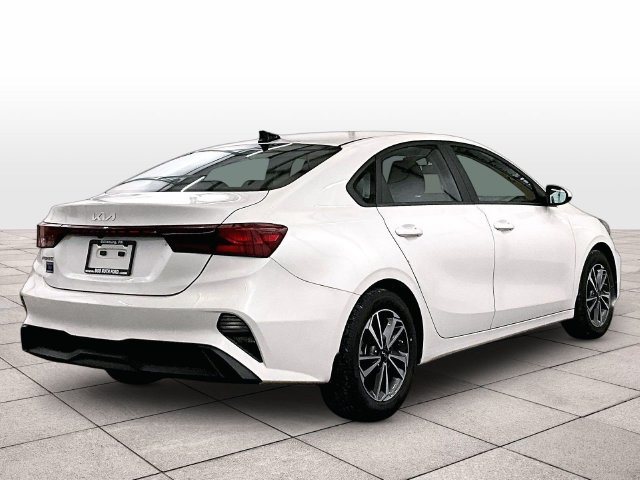 Used 2024 Kia Forte LXS FWD image 11