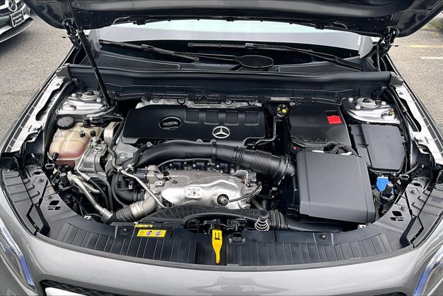Certified 2023 Mercedes-Benz GLB 250 4MATIC w/ Premium Package image 26
