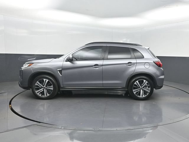 Used 2025 Mitsubishi Outlander Sport SEL AWD/4WD image 2