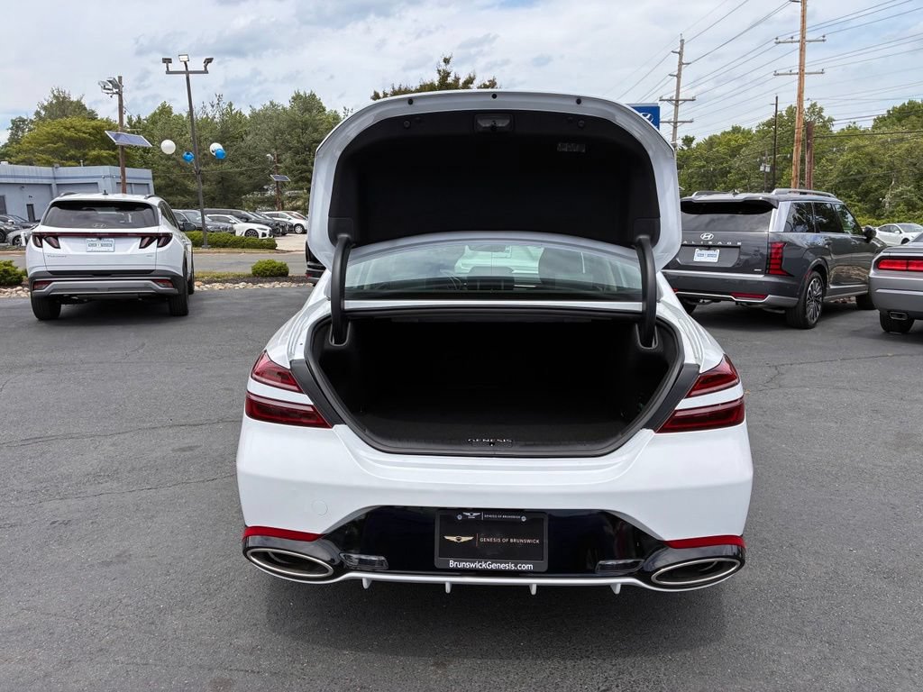 Used 2025 Genesis G70 2.5T AWD/4WD image 11