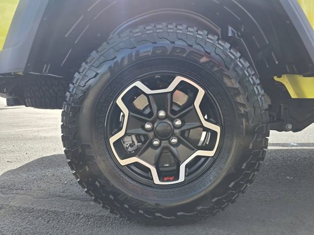 Used 2023 Jeep Gladiator Rubicon w/ Dual Top Group image 11