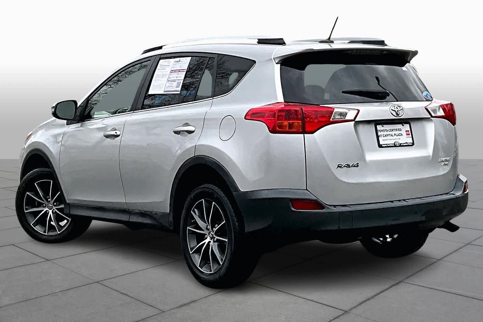Used 2015 Toyota RAV4 Limited AWD/4WD image 12