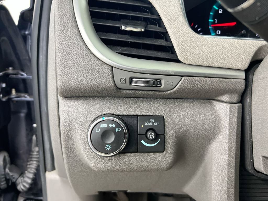 Used 2014 Chevrolet Traverse LS FWD image 18