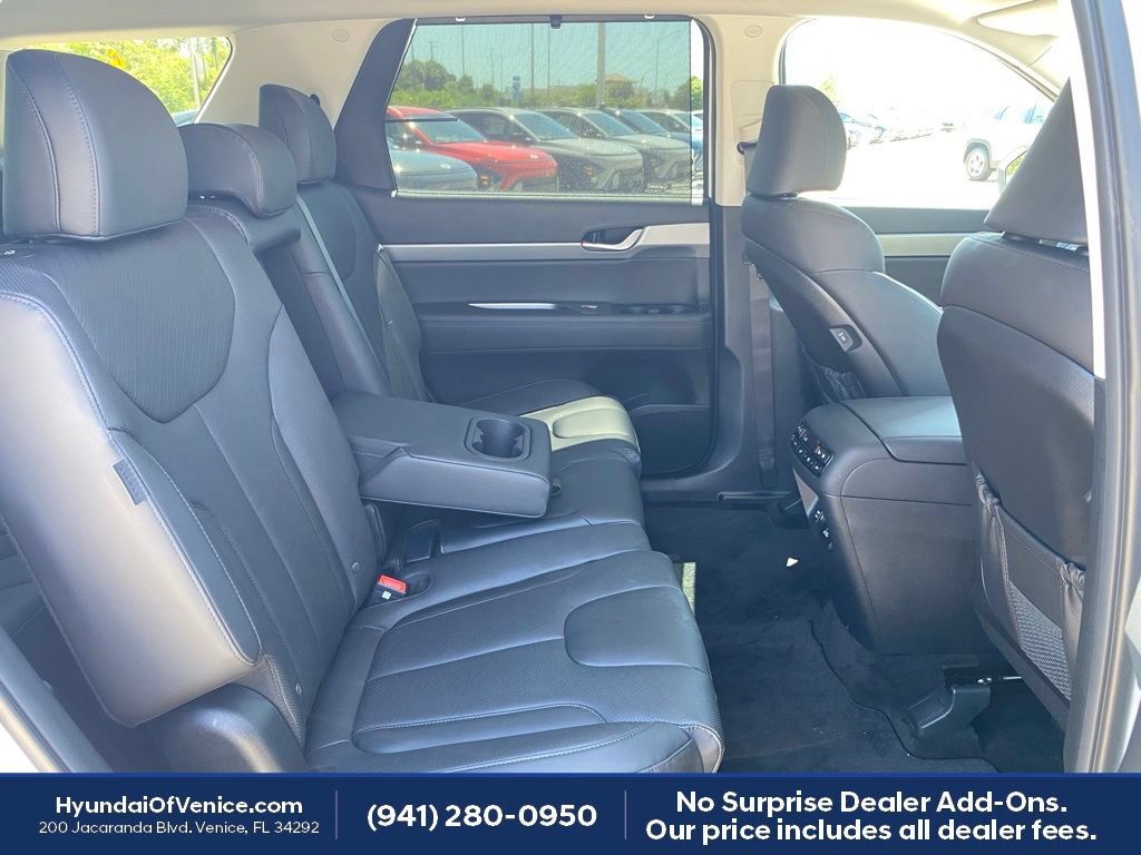 Certified 2025 Hyundai Palisade SEL FWD image 22