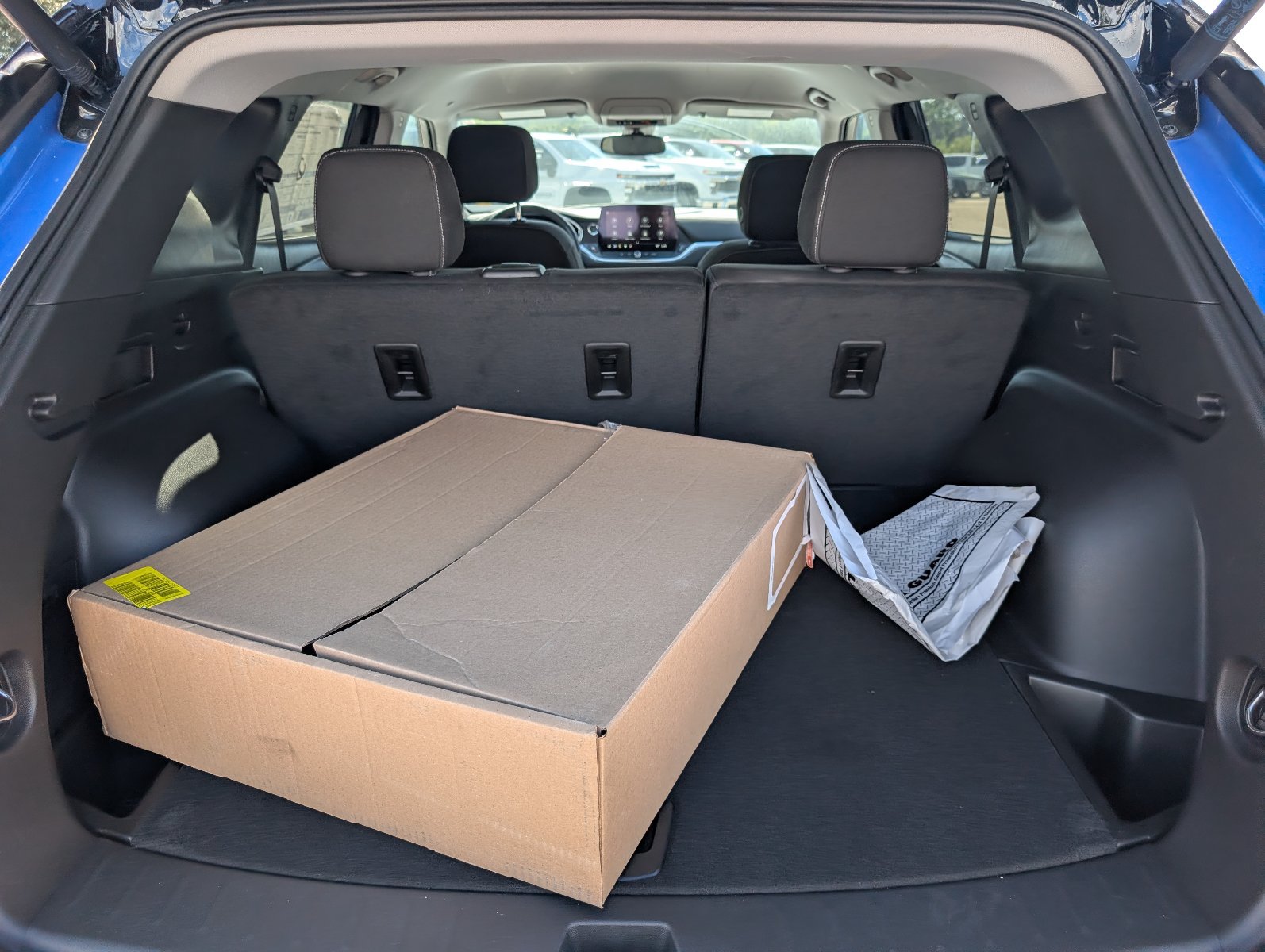 New 2026 Chevrolet Blazer LT w/ Convenience Package FWD image 3