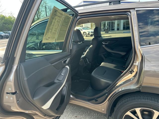 Used 2023 Subaru Forester Limited image 13