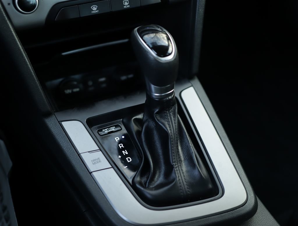 Used 2018 Hyundai Elantra SEL image 19