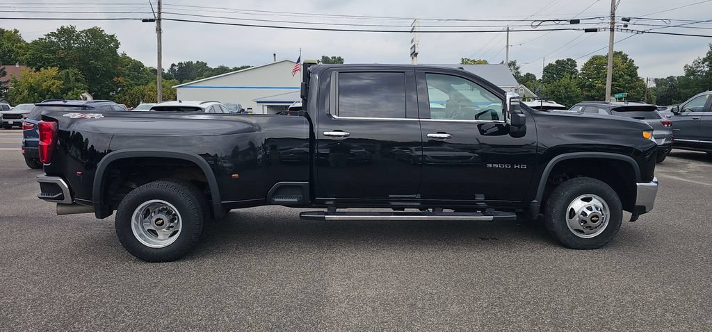 Used 2021 Chevrolet Silverado 3500 LTZ w/ LTZ Convenience Package AWD/4WD image 9