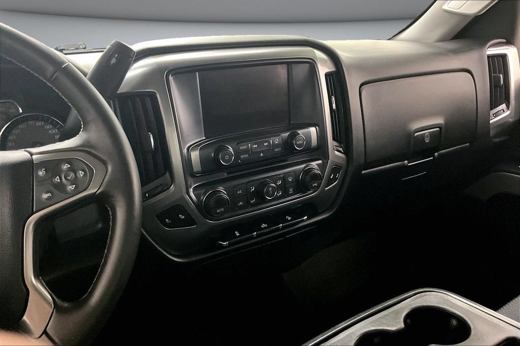 Used 2018 Chevrolet Silverado 1500 LT w/ All Star Edition AWD/4WD image 10