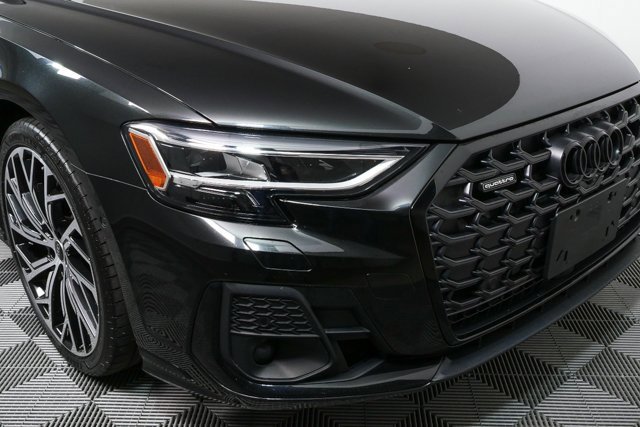 Used 2022 Audi A8 L 3.0T image 39